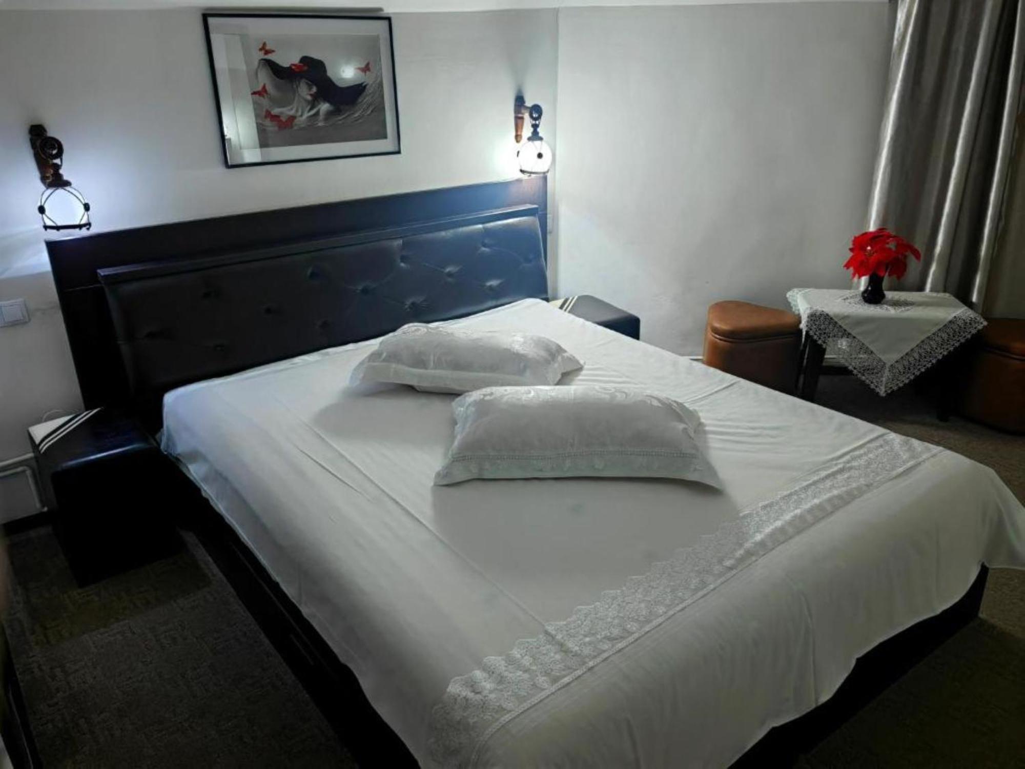 Pensiunea Millenium Sibiu With Parking - Motorcycle Friendly Travel Routes Exterior foto