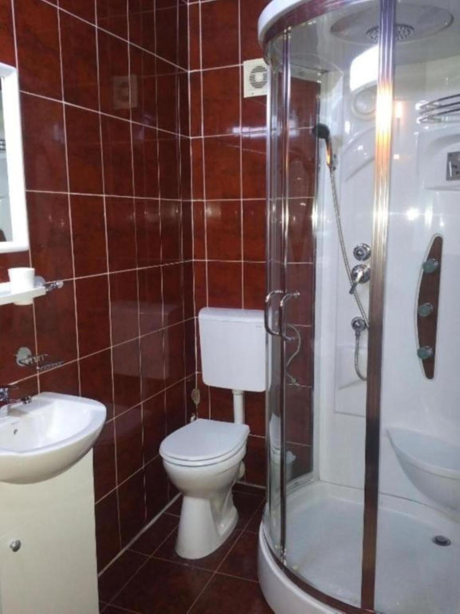 Pensiunea Millenium Sibiu With Parking - Motorcycle Friendly Travel Routes Exterior foto