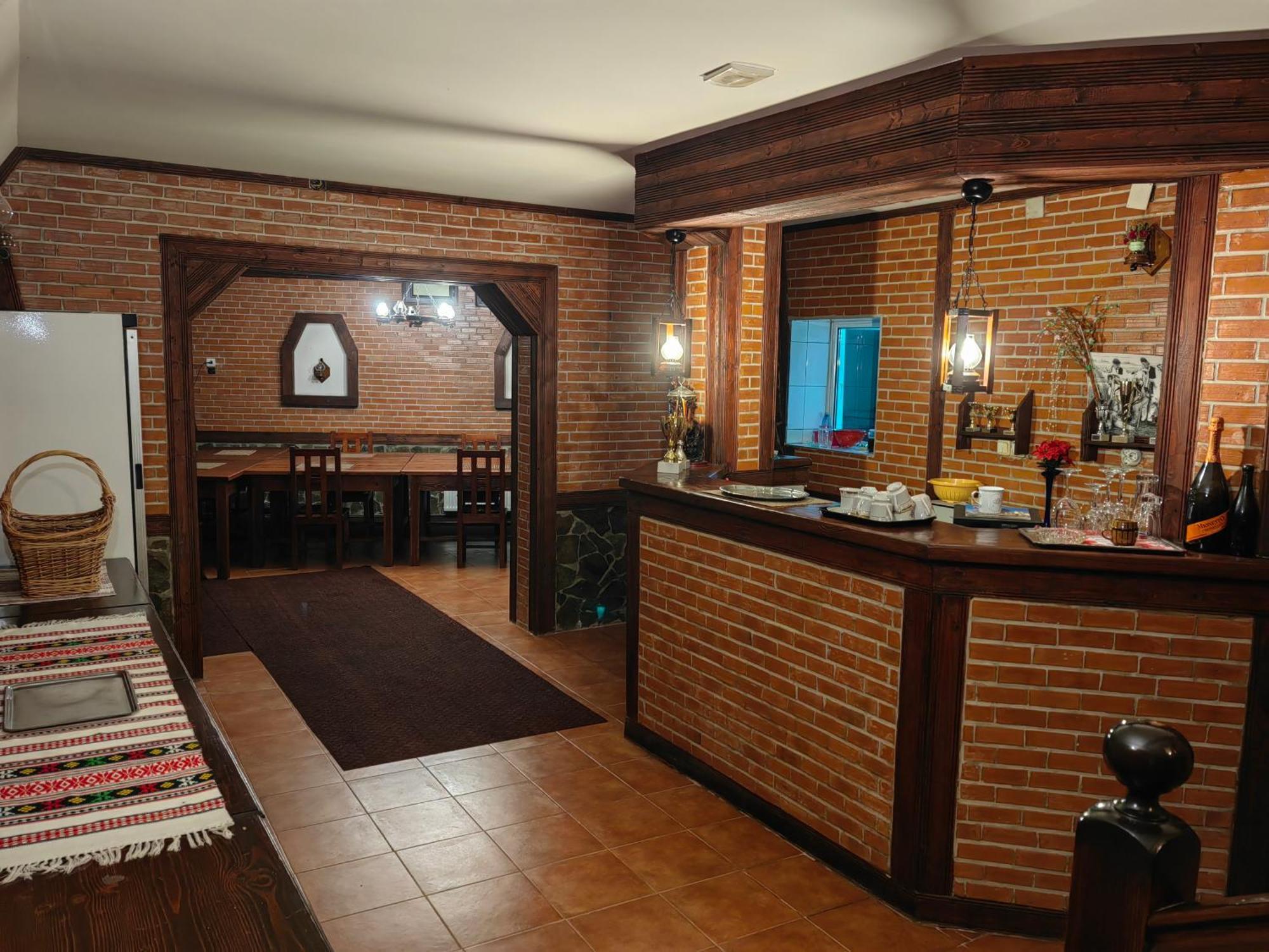 Pensiunea Millenium Sibiu With Parking - Motorcycle Friendly Travel Routes Exterior foto