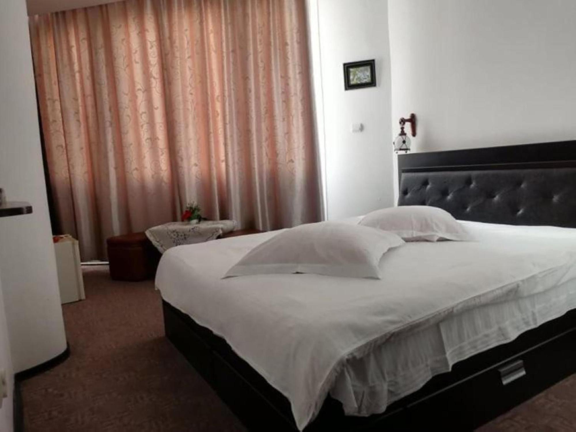 Pensiunea Millenium Sibiu With Parking - Motorcycle Friendly Travel Routes Exterior foto